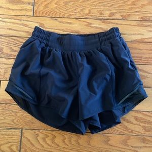 Lululemon Hotty Hot Shorts. 4”. Size 6. Black. Low rise